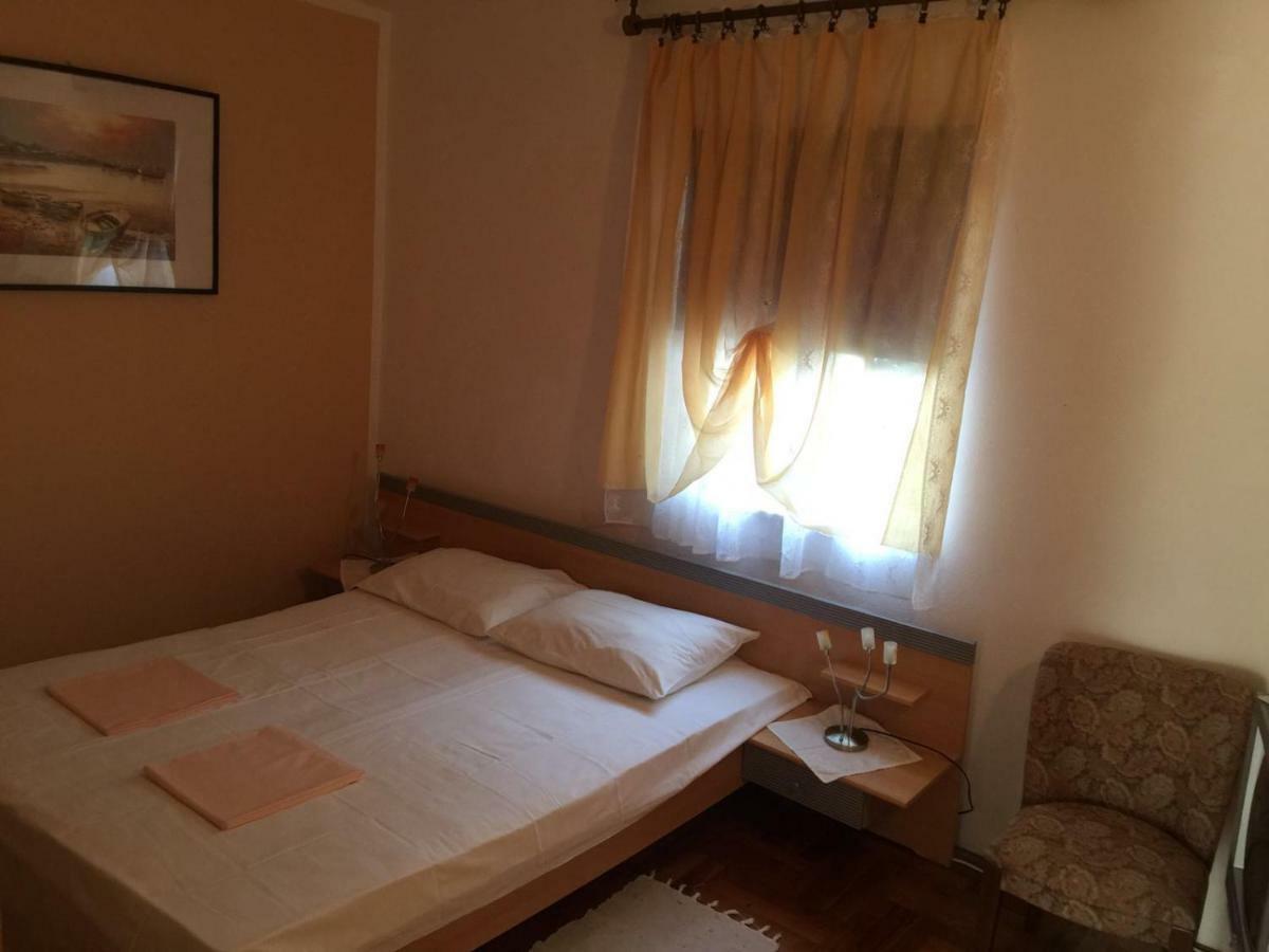 Villa Kartelo โตรกีร์ ภายนอก รูปภาพ