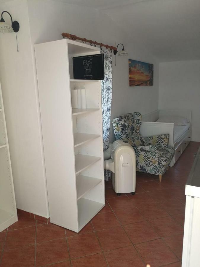Villa Kartelo โตรกีร์ ภายนอก รูปภาพ